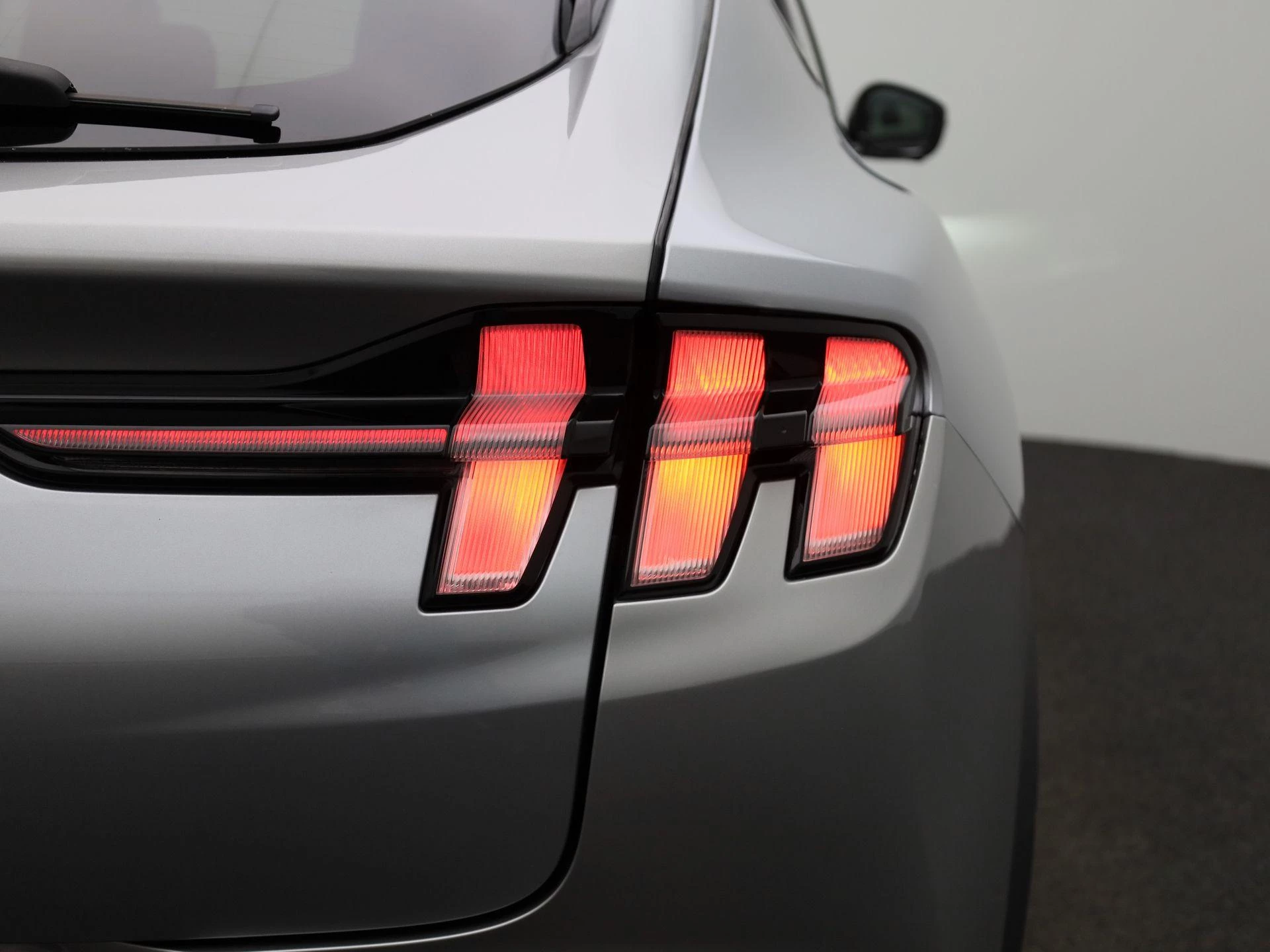 Ford Mustang Mach-E RWD 75 kWh