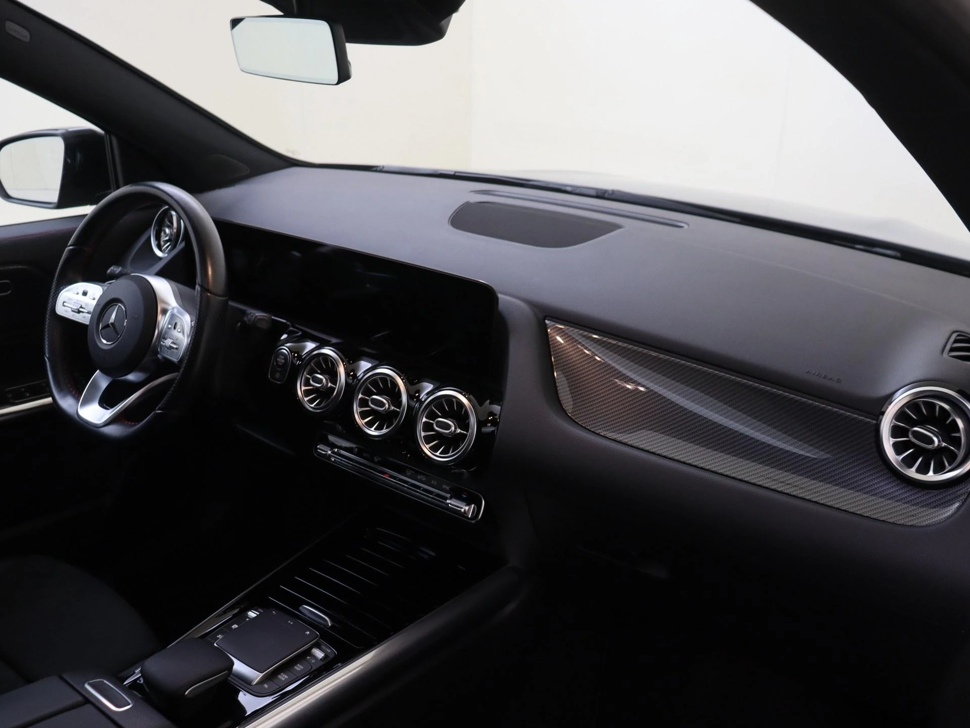 Mercedes-Benz GLA 200 Business Solution AMG