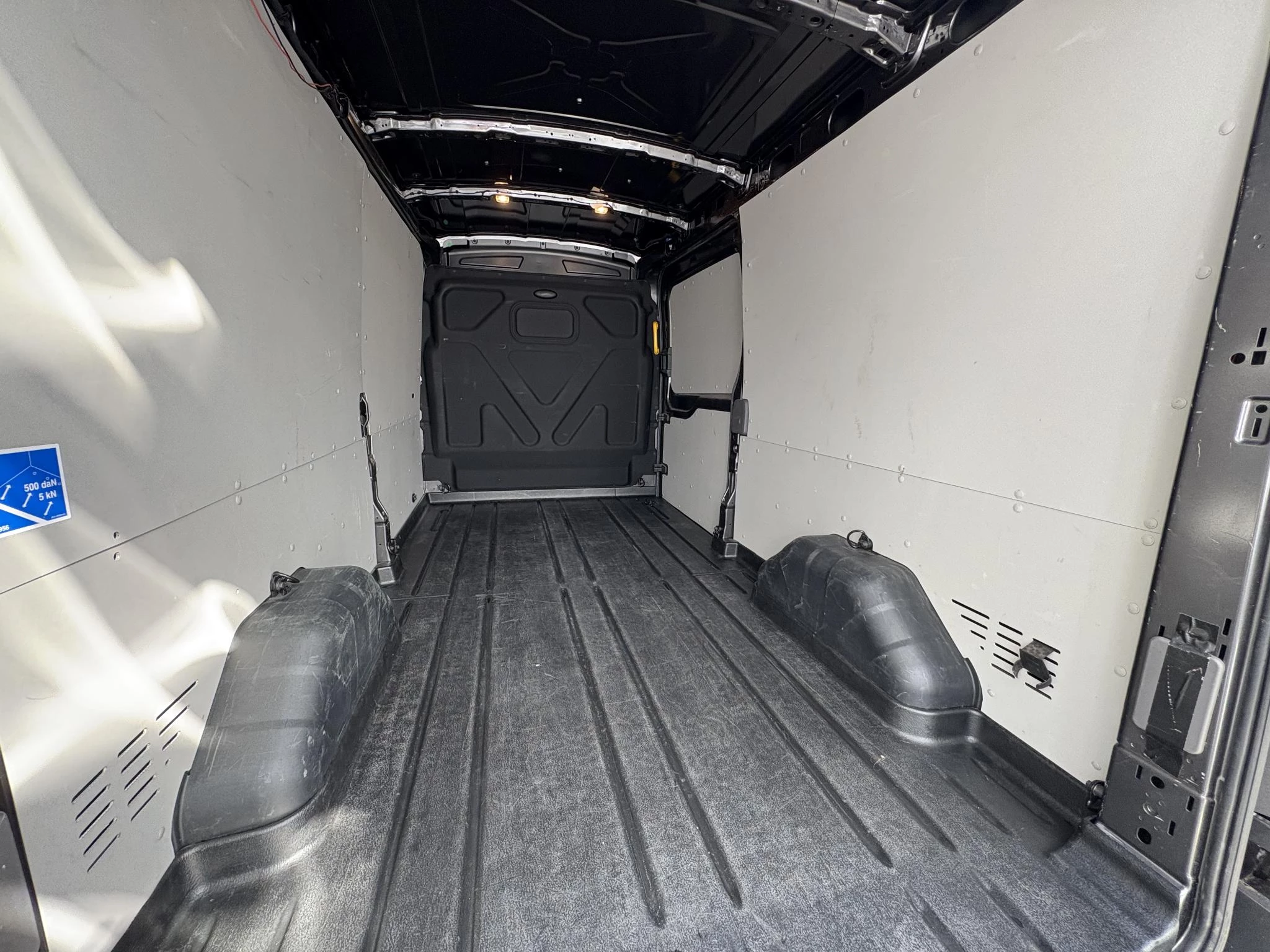 Ford-Transit-image-15