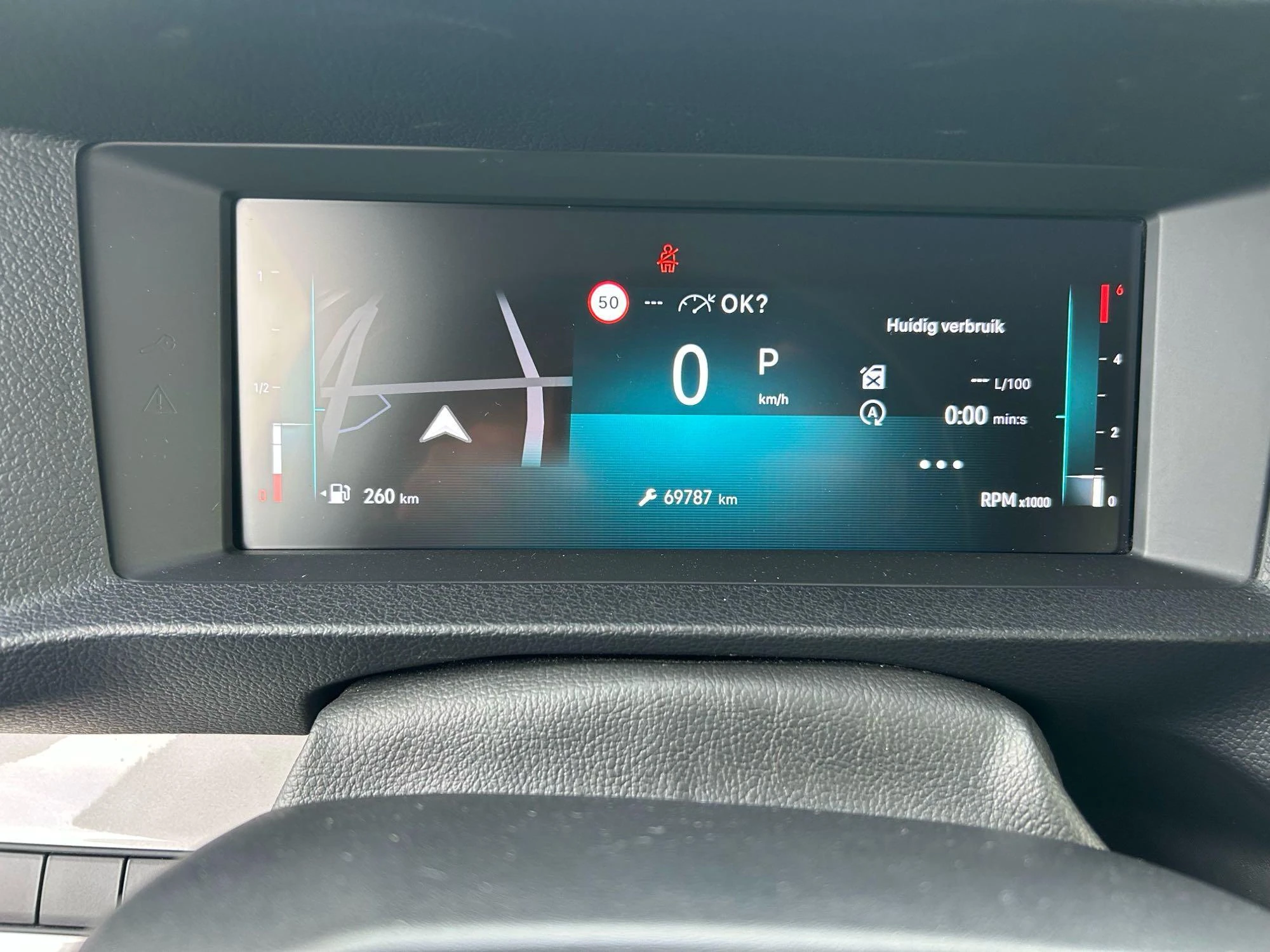 Opel-Vivaro-image-9