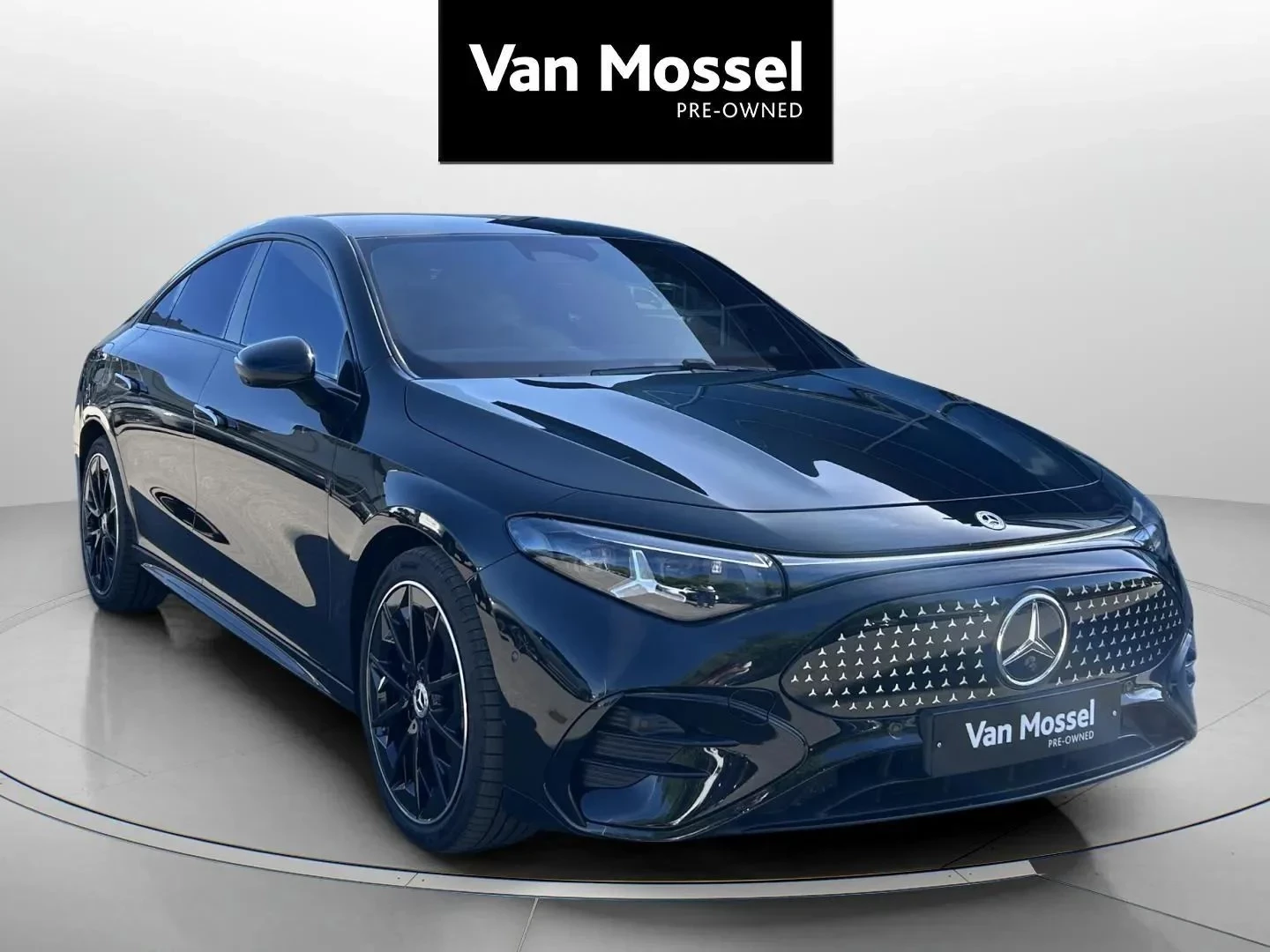 Mercedes-Benz-CLA-image-2