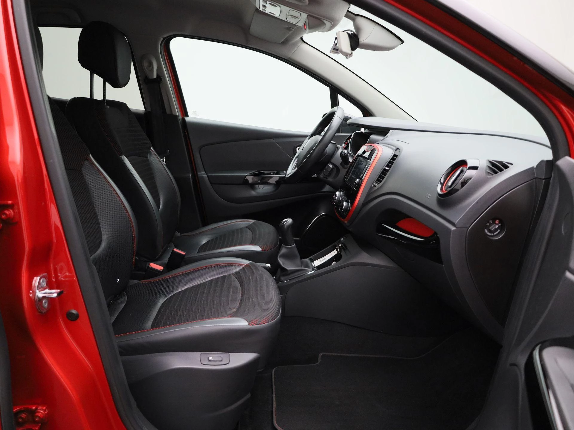 Renault-Captur-image-33