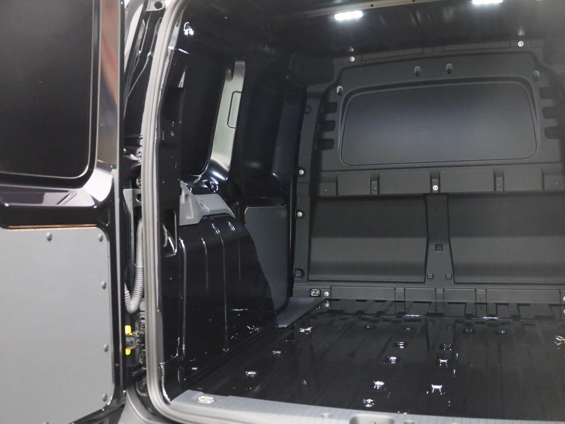 Volkswagen-Caddy-image-16