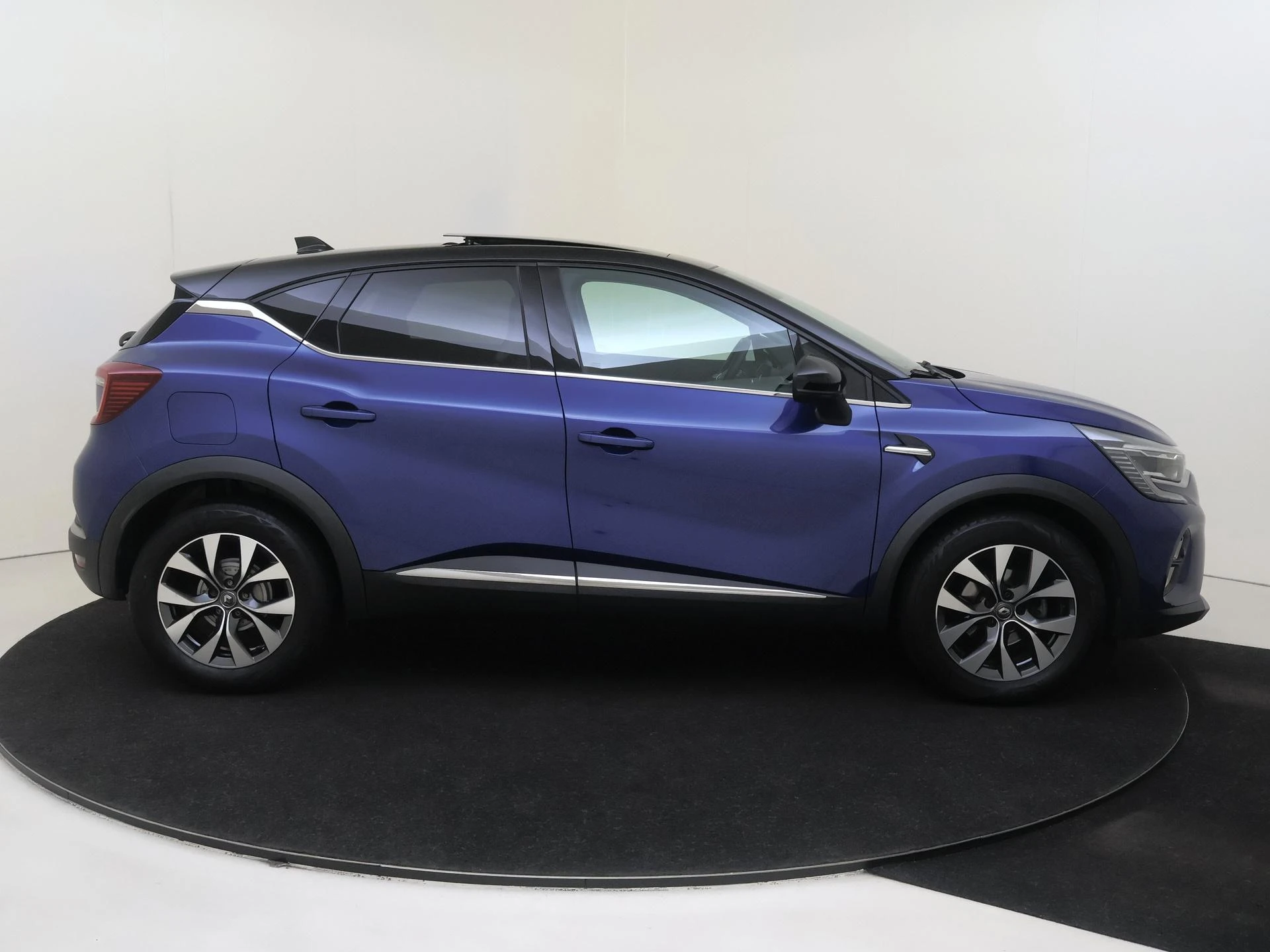 Renault-Captur-image-8