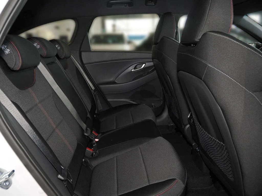 Hyundai-i30-image-12