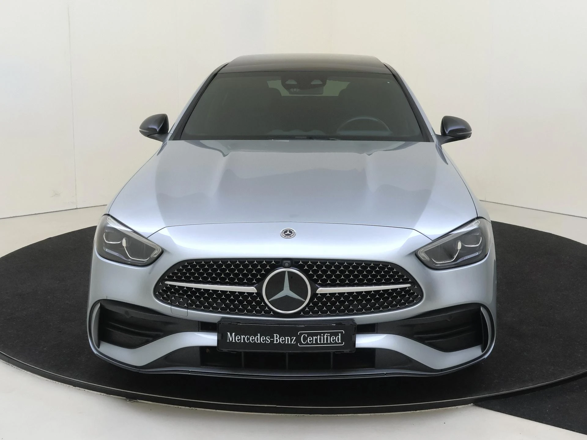 Mercedes-Benz-C-Klasse-image-5