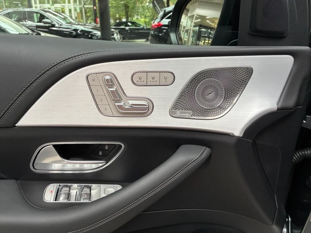 Mercedes-Benz-GLE 450 d-image-8