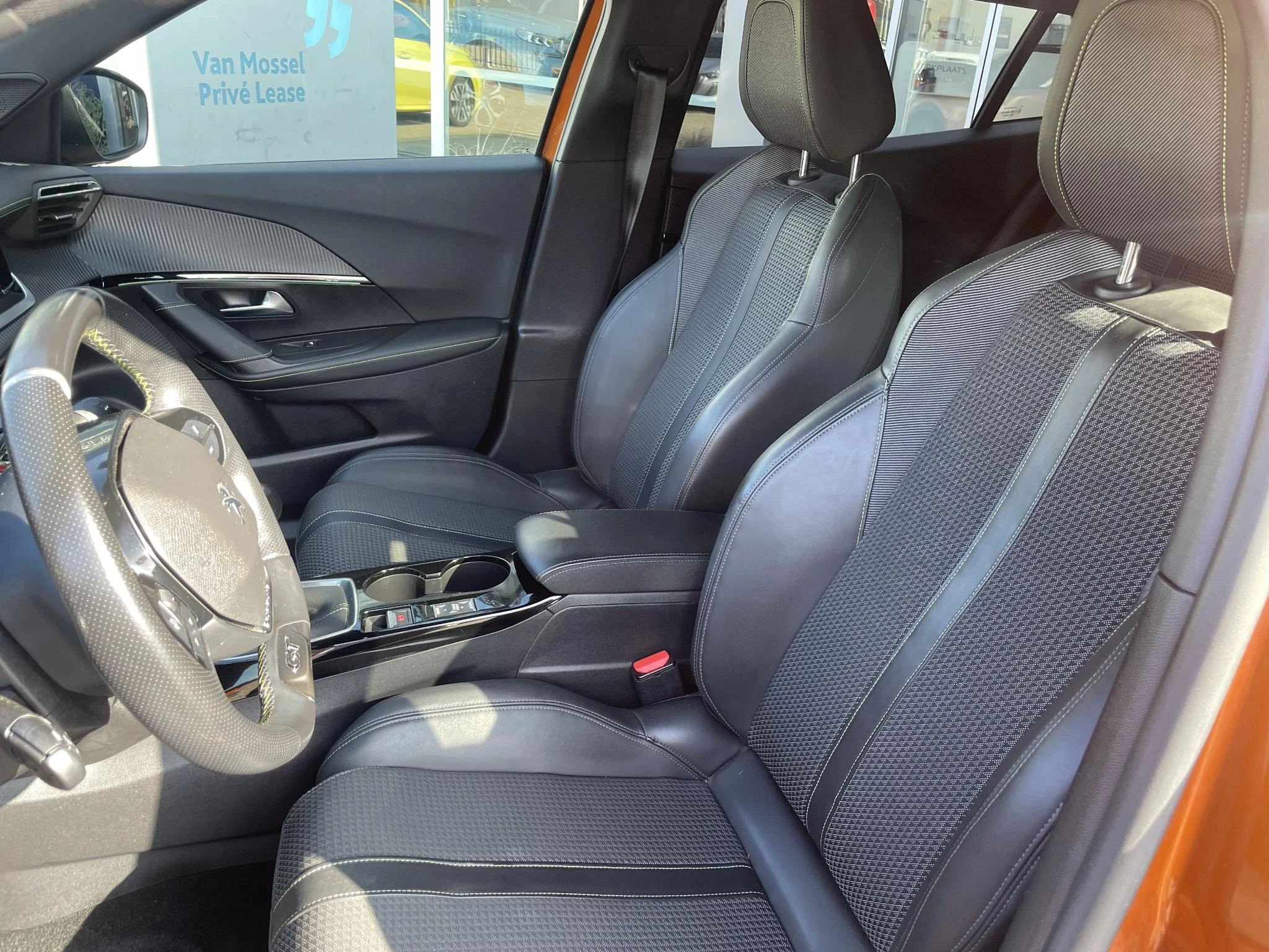 Peugeot-2008-image-12