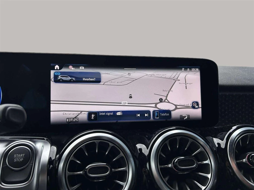 Mercedes-Benz-EQB-image-14