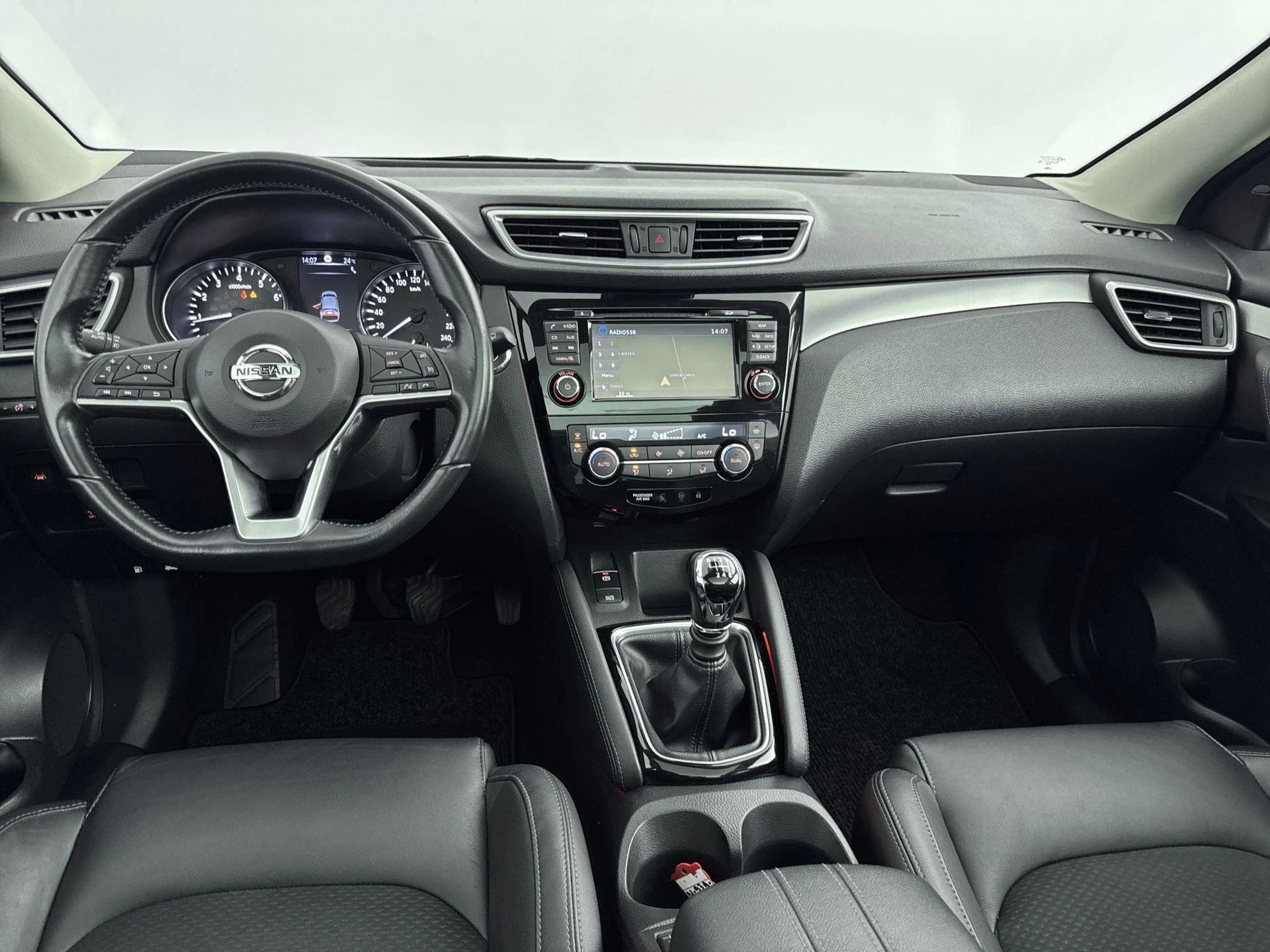 Nissan-QASHQAI-image-18