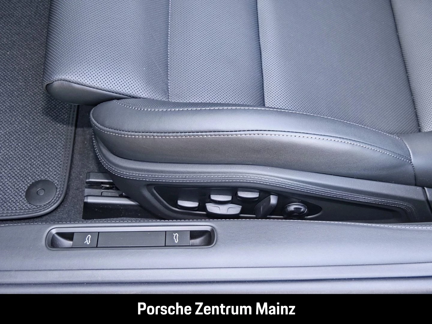 Porsche 911 992 Spirit 70 Clubleder Liftsystem-VA BOSE spirit 70