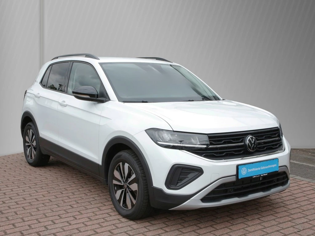 Volkswagen-T-Cross-image-2