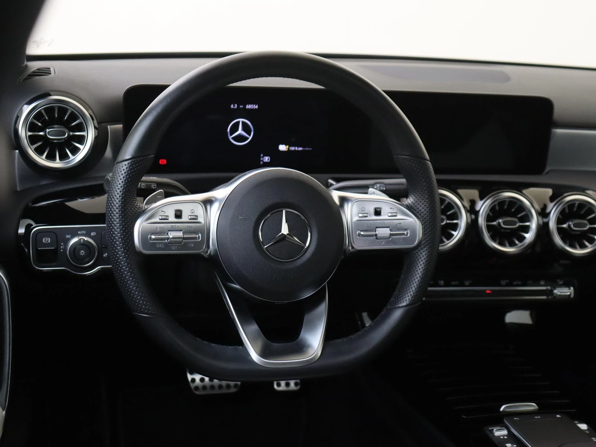 Mercedes-Benz A-Klasse 250 e AMG Line