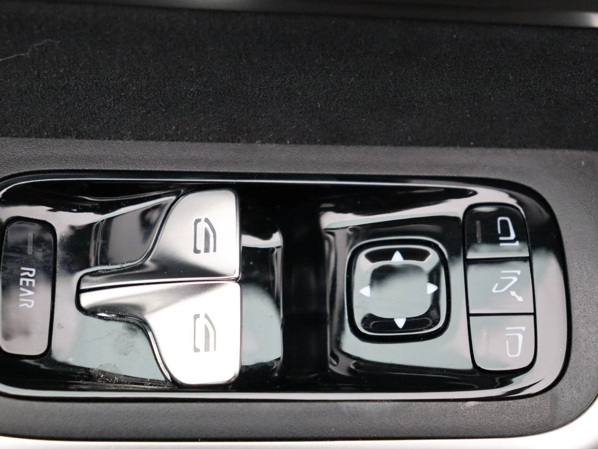 Mercedes-Benz-CLA-image-8