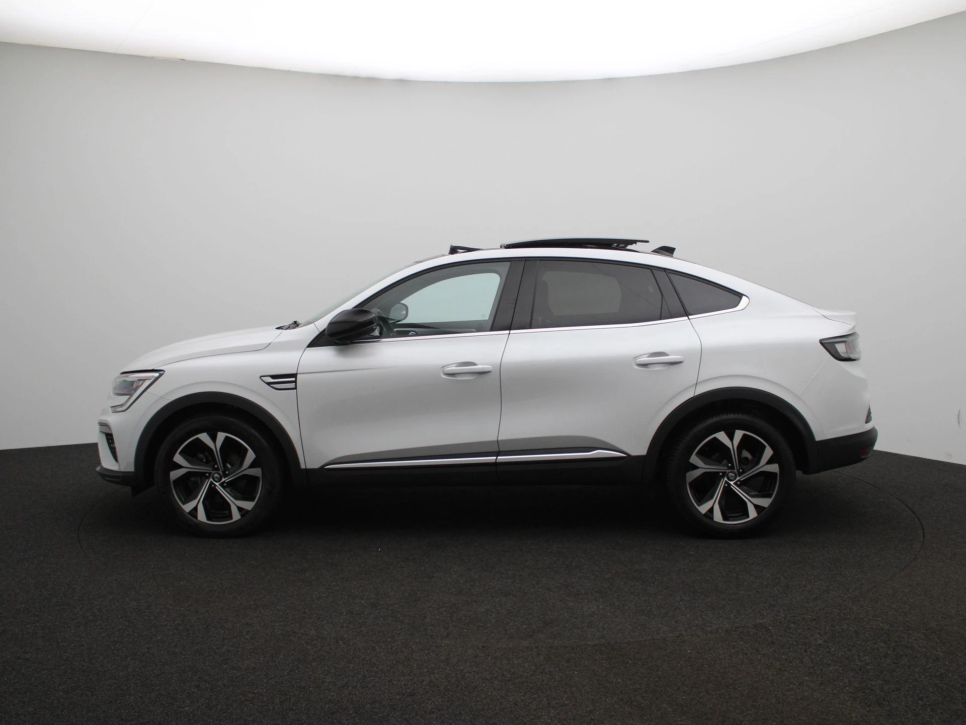 Renault-Arkana-image-3