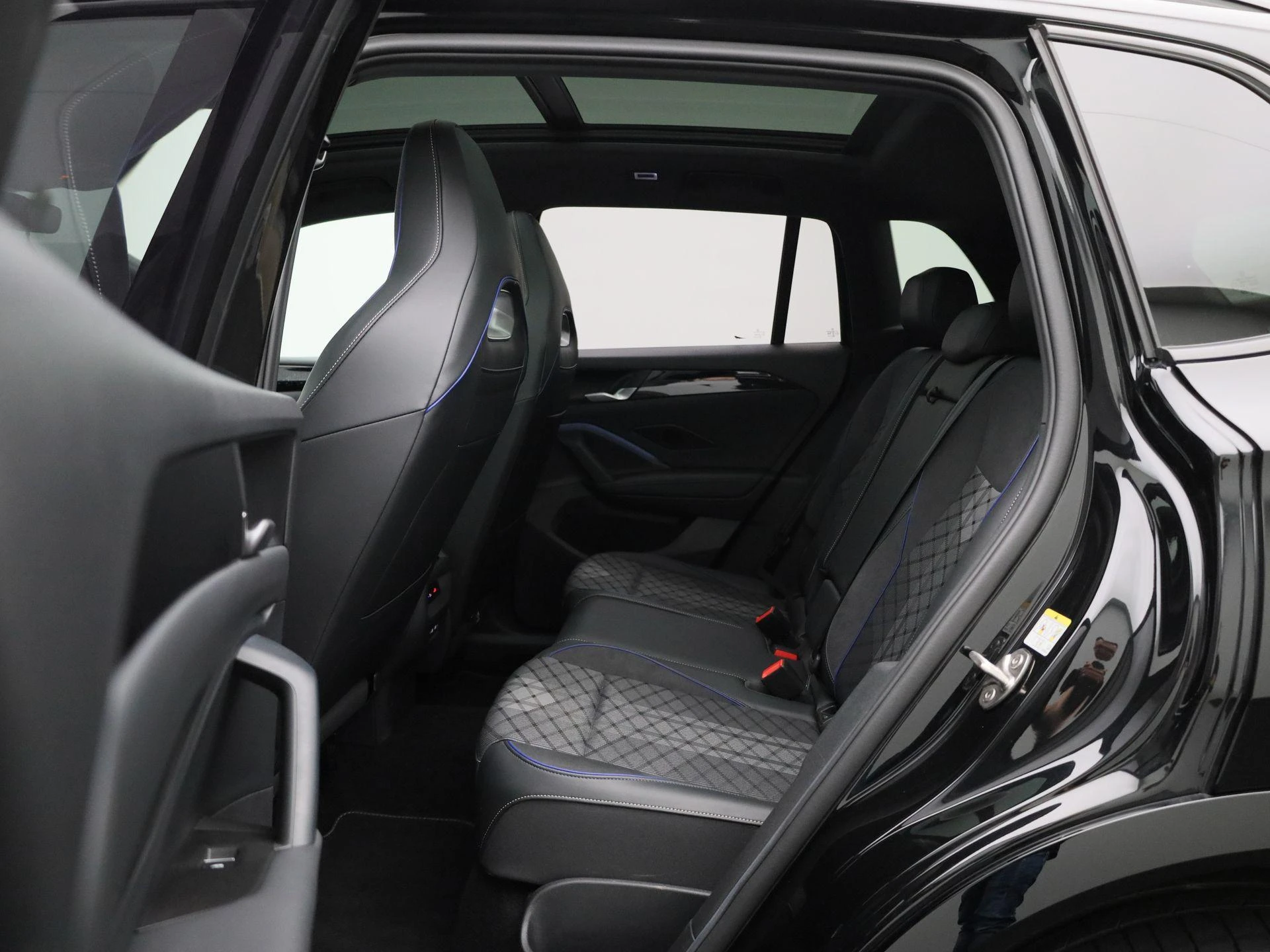 Volkswagen Tiguan 1.5 eHybrid R-Line Edition 204 PK|