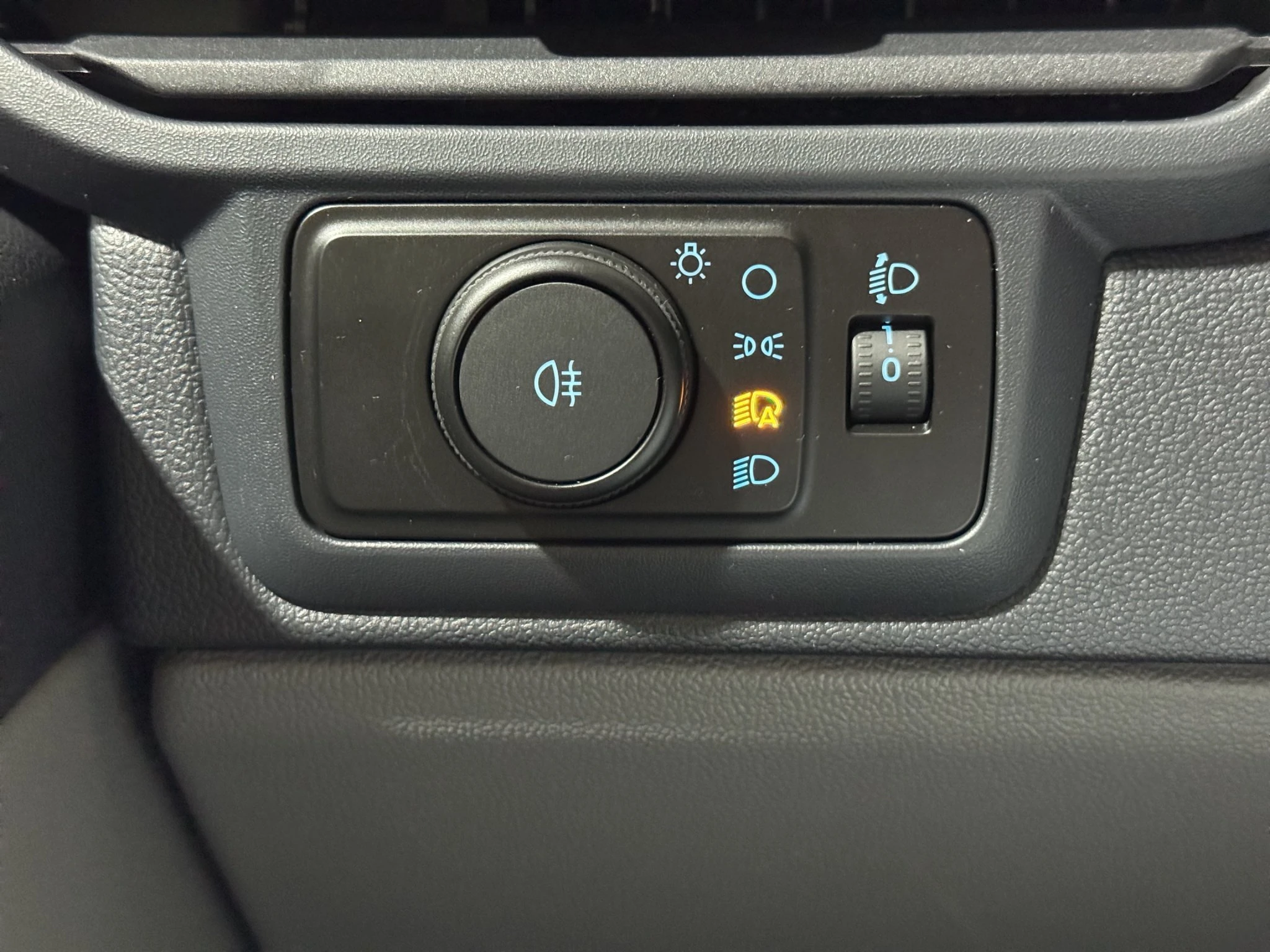 Ford Transit Custom Kastenwagen Trend 320 L1 2.0L EcoBlue. 8-Gang-Automatikgetriebe. FWD