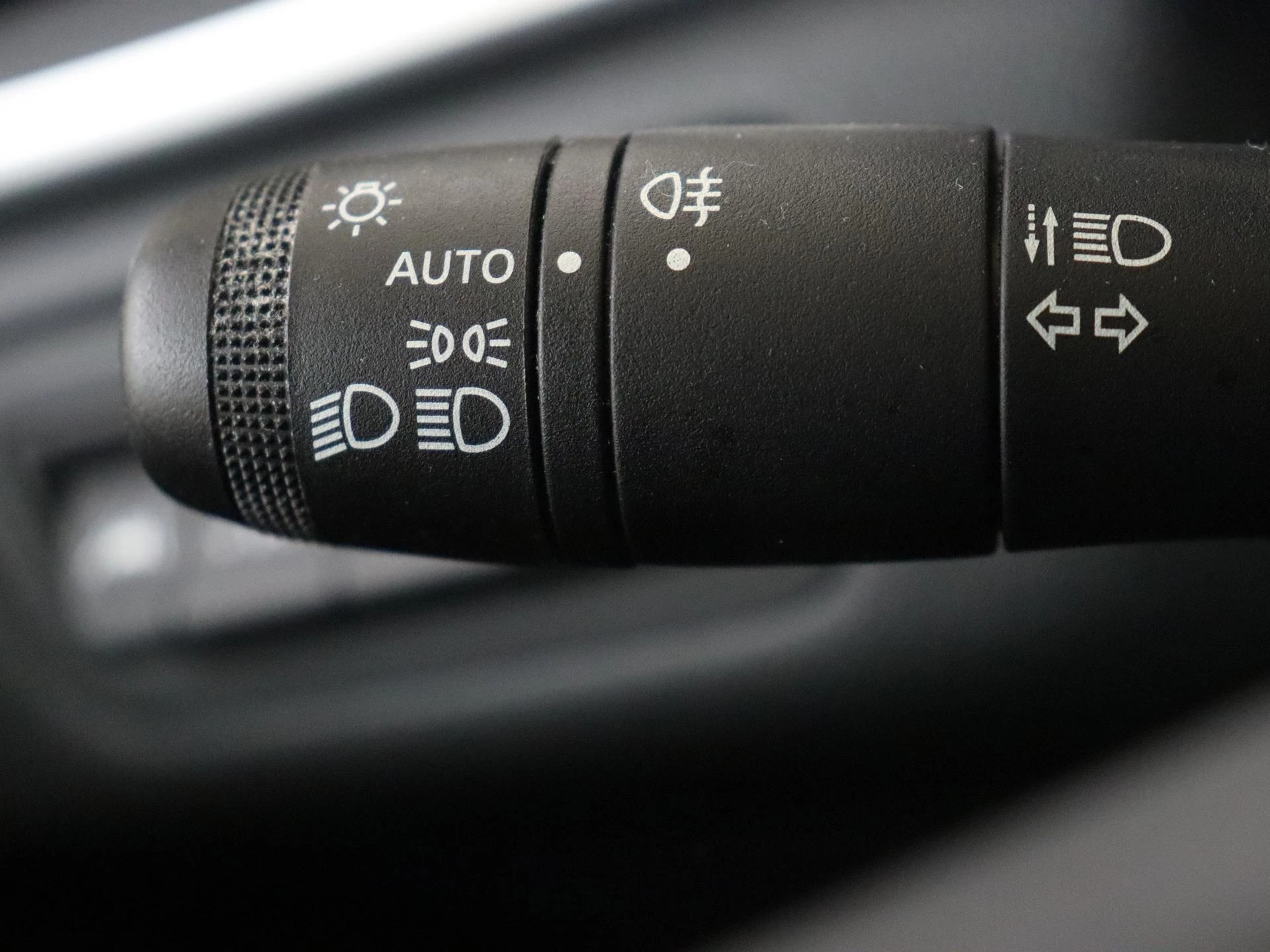 Renault-Captur-image-22