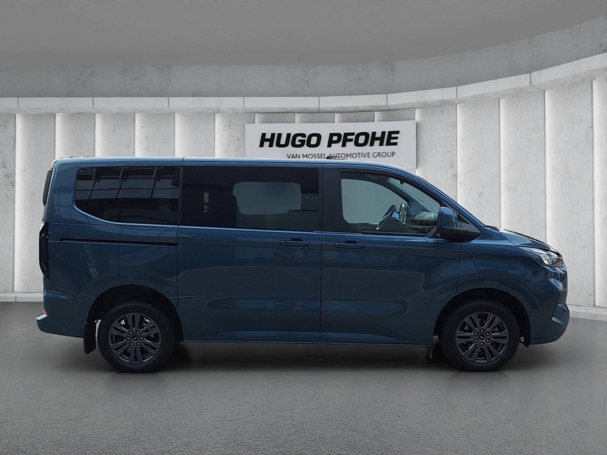 Ford-Tourneo Custom-image-5