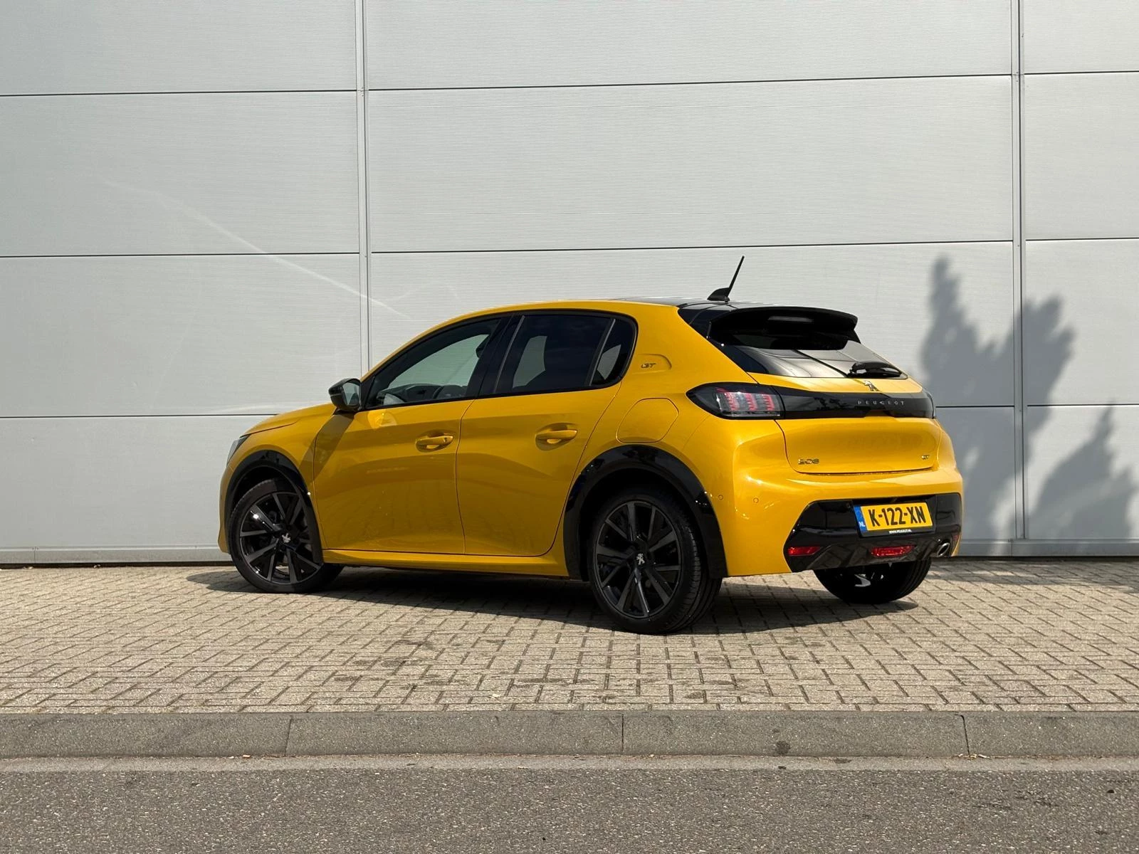 Peugeot-208-image-3