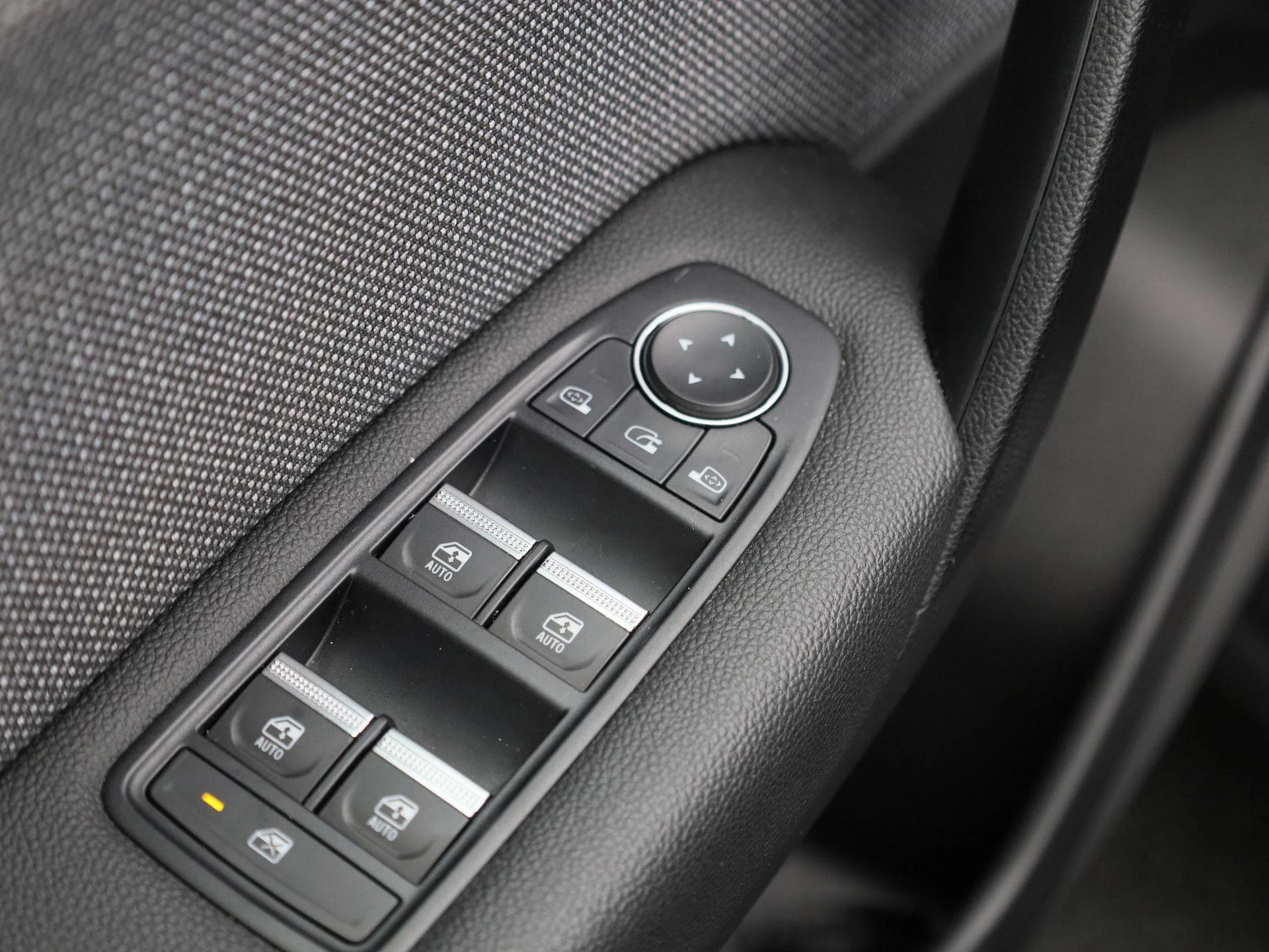 Renault-Captur-image-30