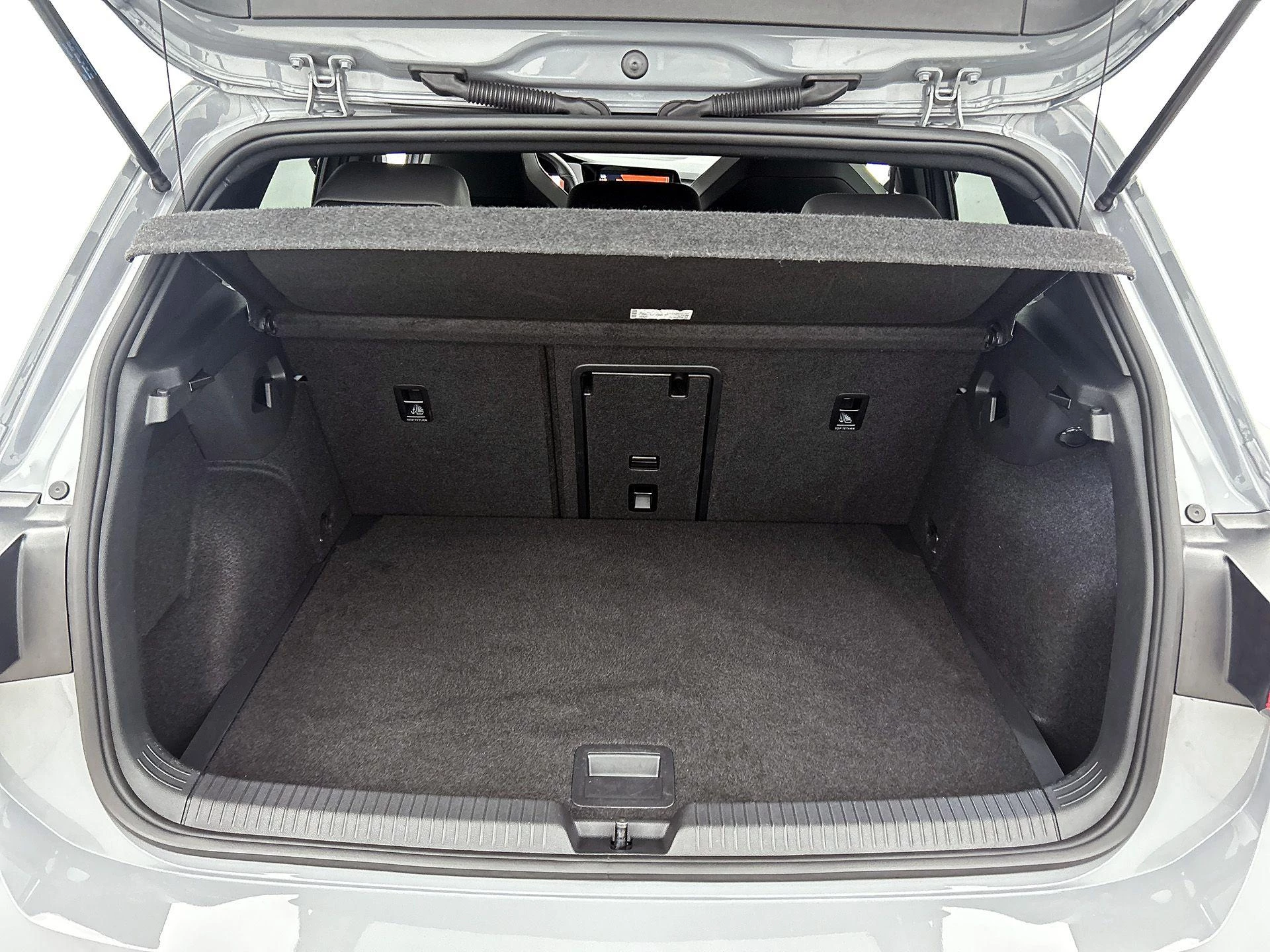 Volkswagen-Golf-image-16