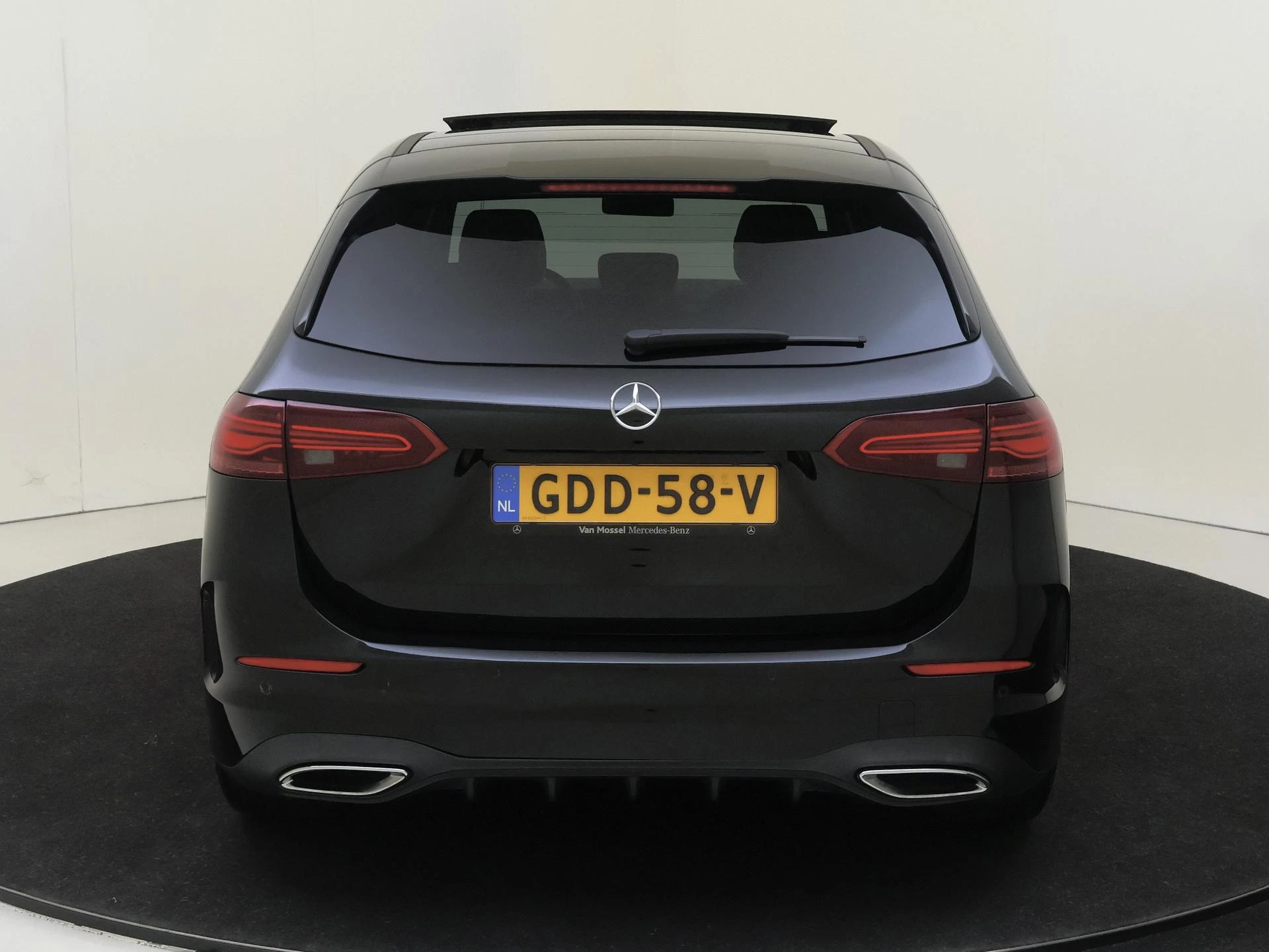 Mercedes-Benz-B-Klasse-image-6