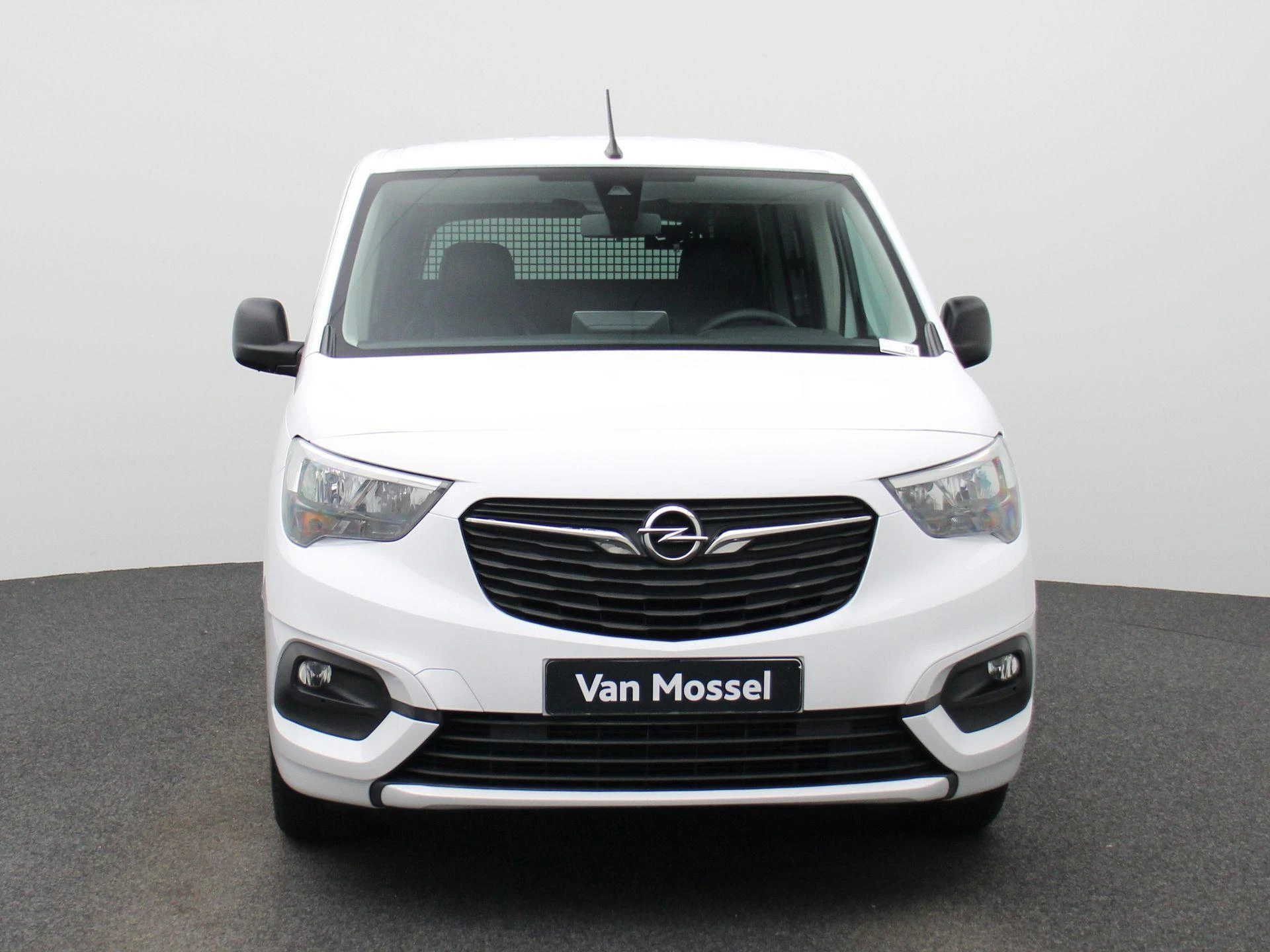 Opel-Combo Life-image-2