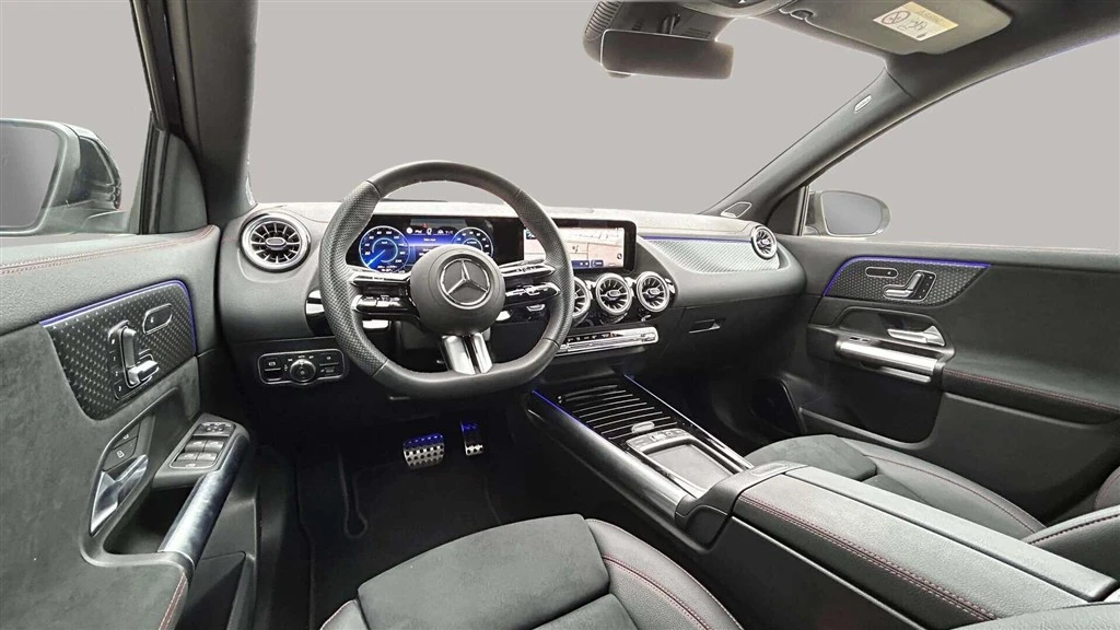 Mercedes-Benz-EQA-image-13