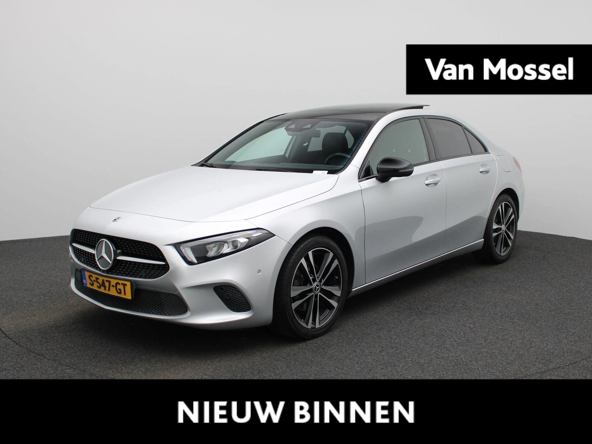 Mercedes-Benz-A-Klasse-image-0