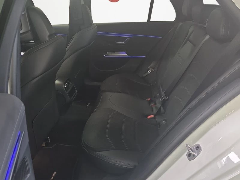Mercedes-Benz E-Klasse 220 T d AMG DISTRO PANO 360° AHK ADV. NIGHT AMG Line