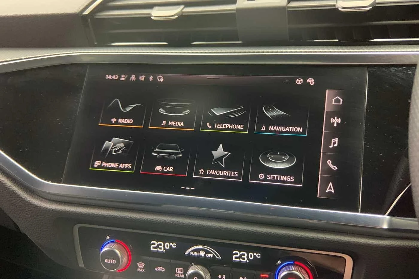 Audi-Q3-image-16