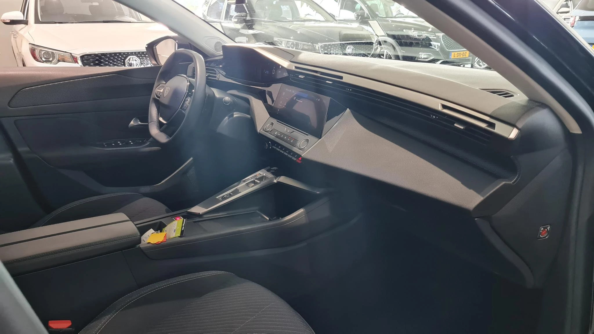 Peugeot-308-image-21