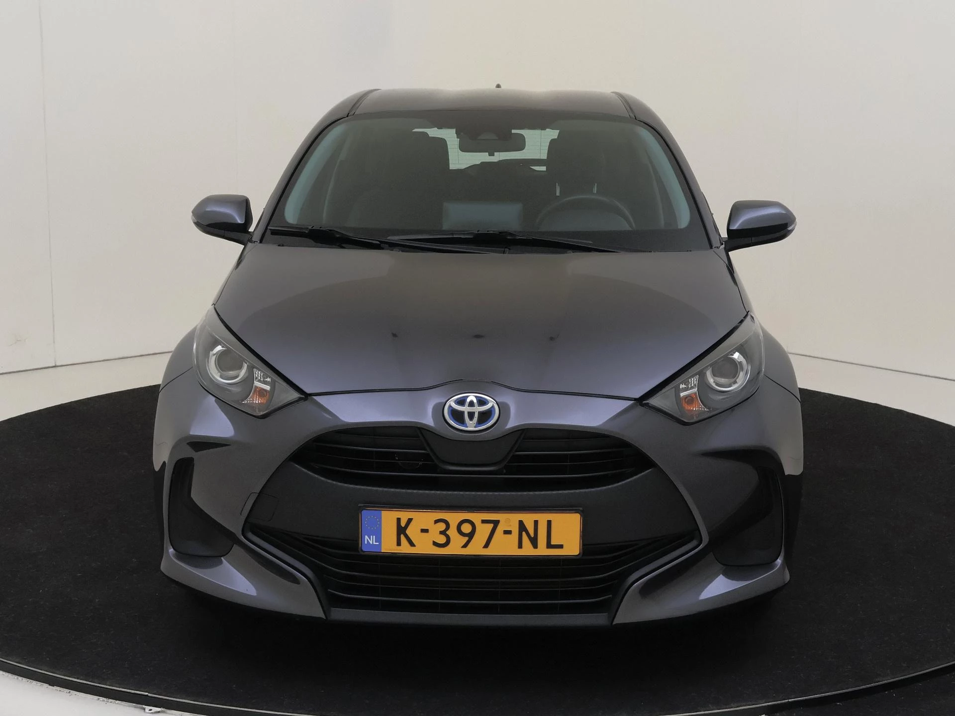 Toyota-Yaris-image-1
