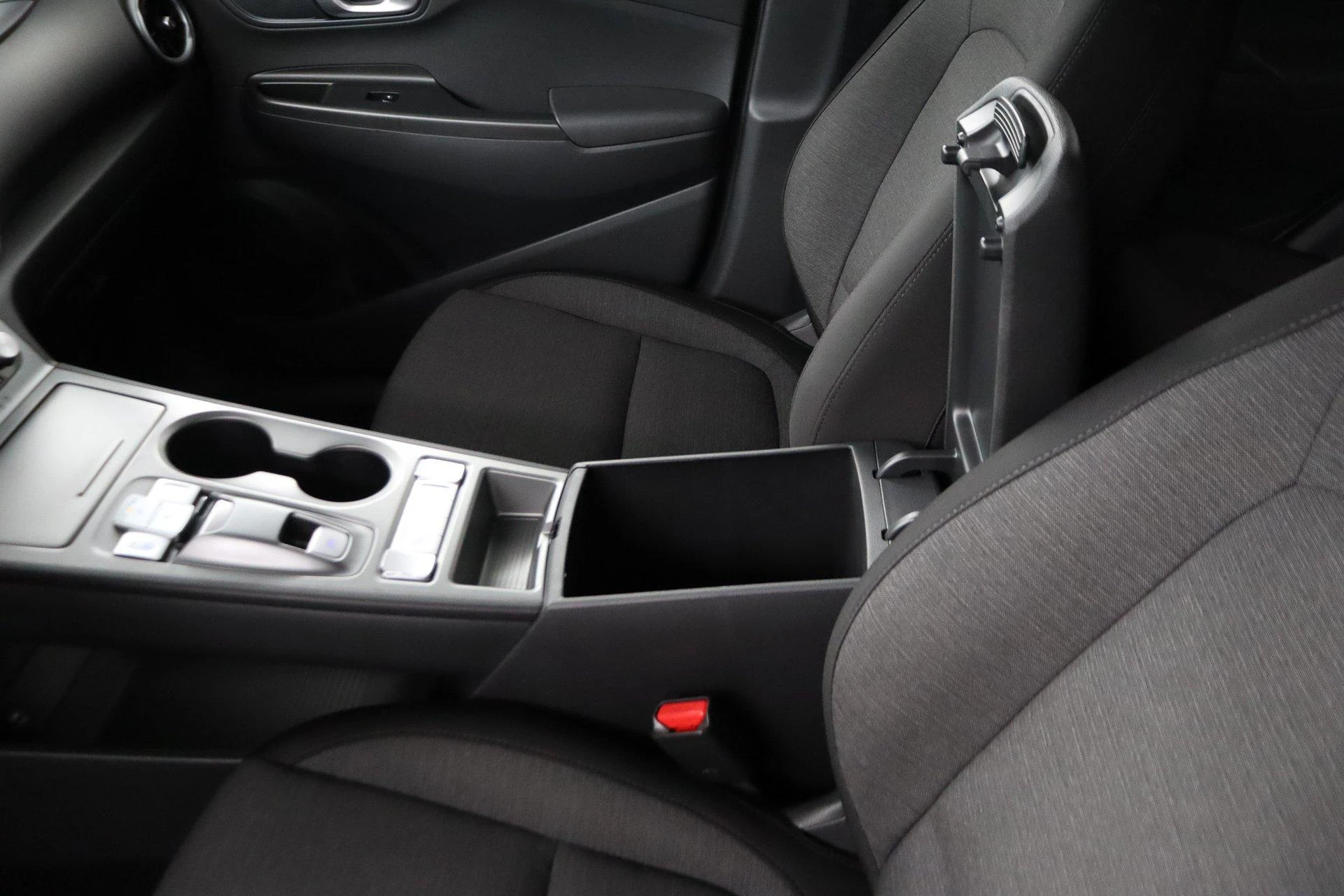 Hyundai-Kona-image-61