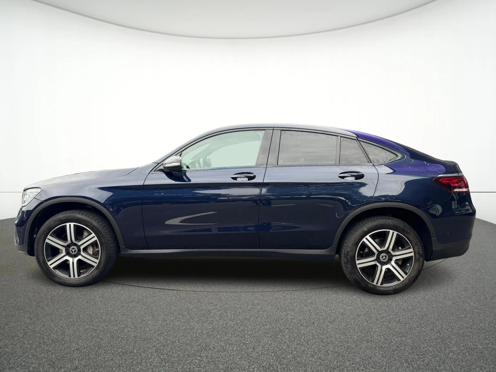 Mercedes-Benz-GLC-image-1