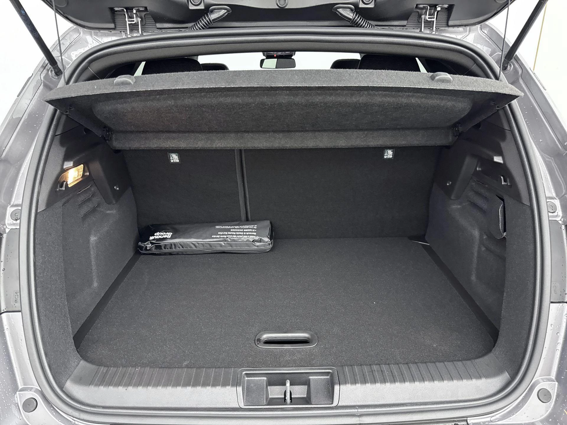 Renault Captur 1.8 E-Tech full hybrid 160Pk Techno
