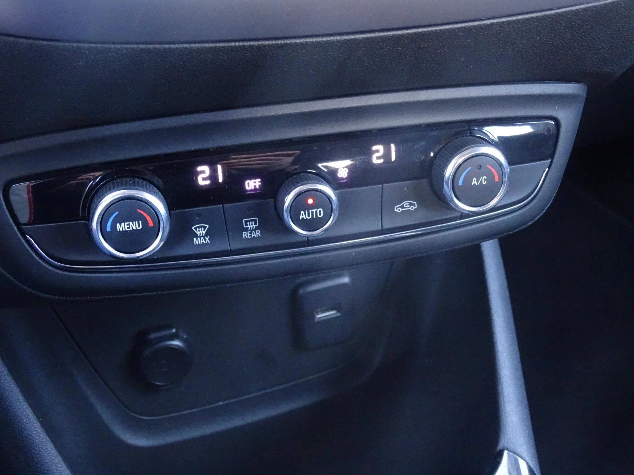 Opel Crossland X 1.2T Edition+apple carplay