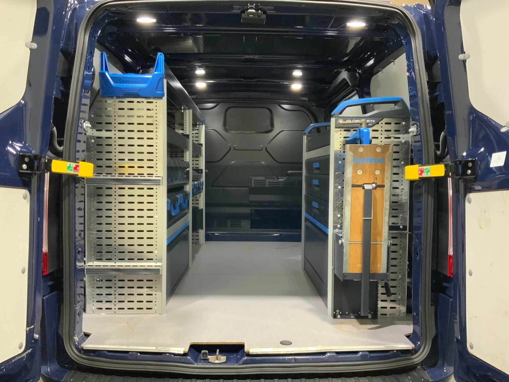 Ford Transit Custom Trend 280 L1H1 * Sortimo *