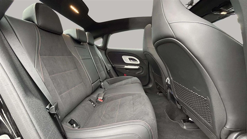 Mercedes-Benz-CLA-image-17