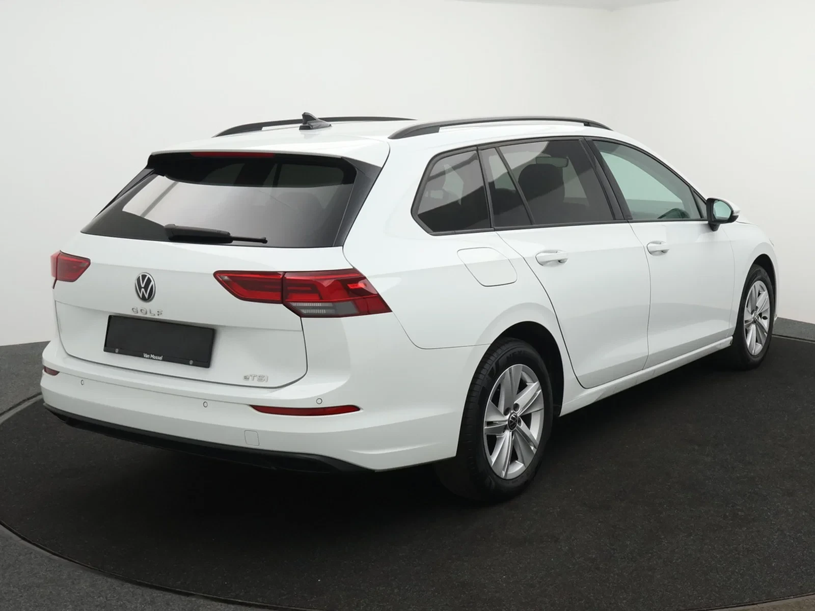 Volkswagen Golf VIII SW Golf 1.0eTSI Life 110PK *AUTOMAAT*LANE-ASSIST*ACC*PDC*APP-CONNECT*...*