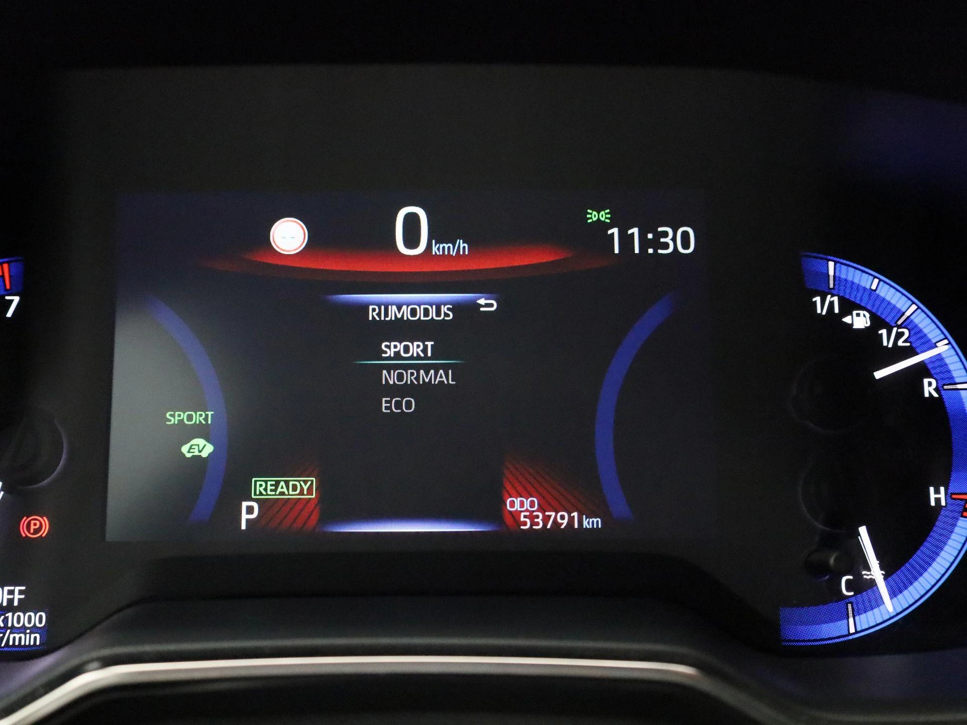 Toyota Corolla 1.8 Hybrid Business Plus