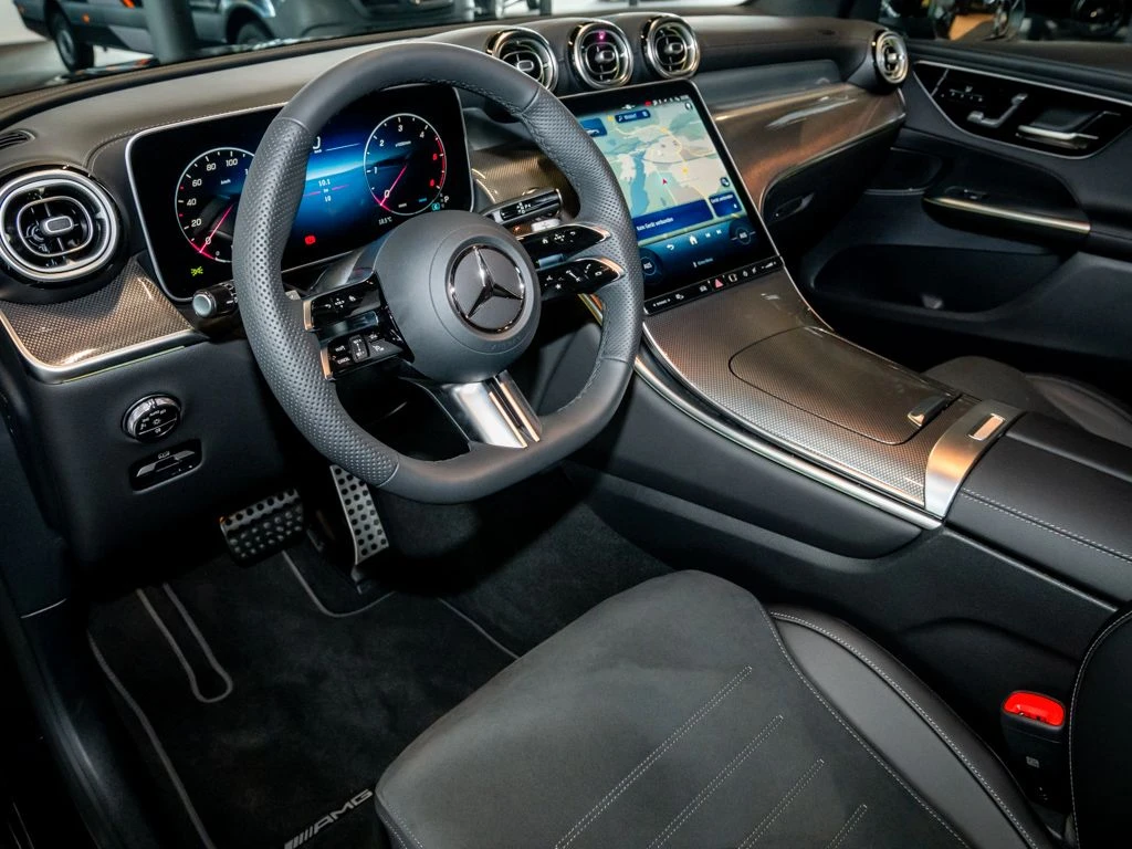 Mercedes-Benz-GLC 200 d-image-7
