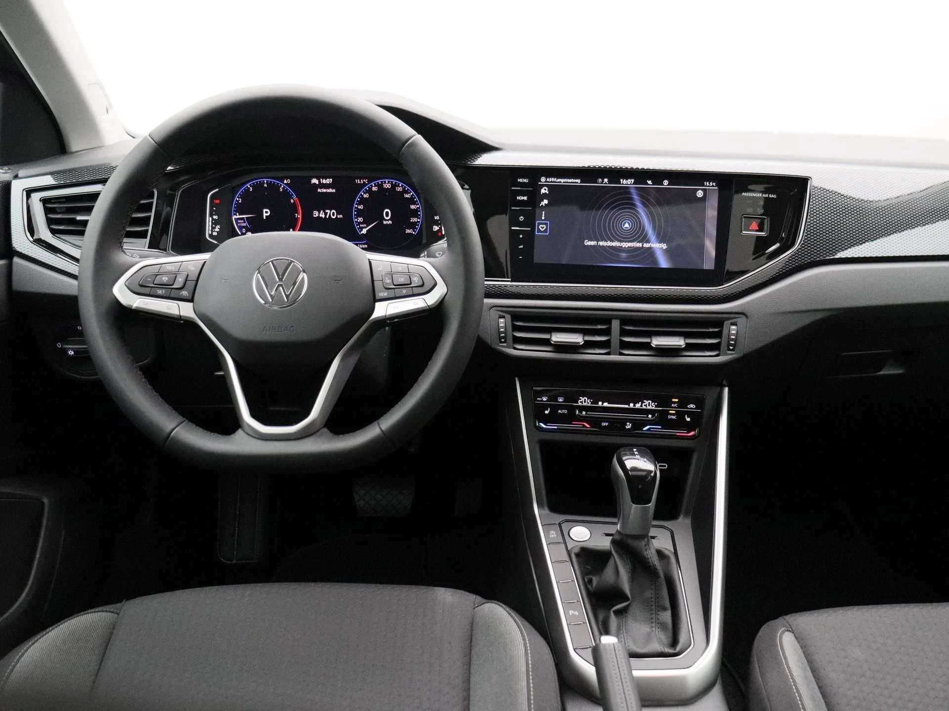 Volkswagen-Polo-image-6