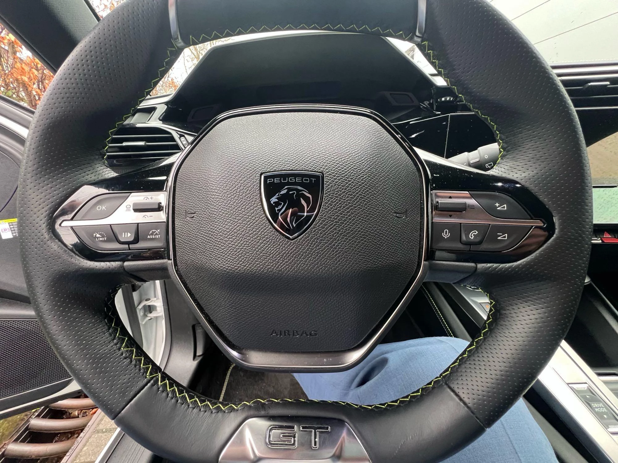 Peugeot-308-image-13