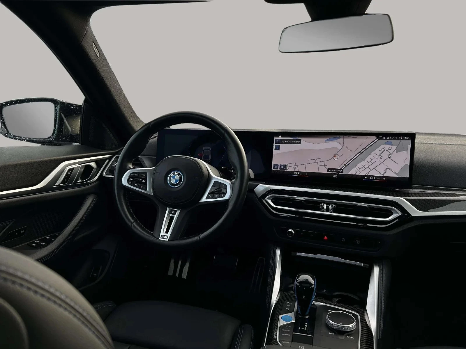 BMW-i4-image-17