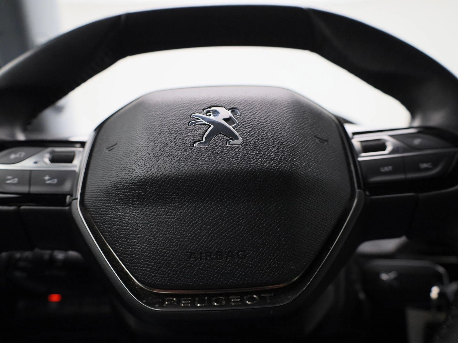 Peugeot-3008-image-25