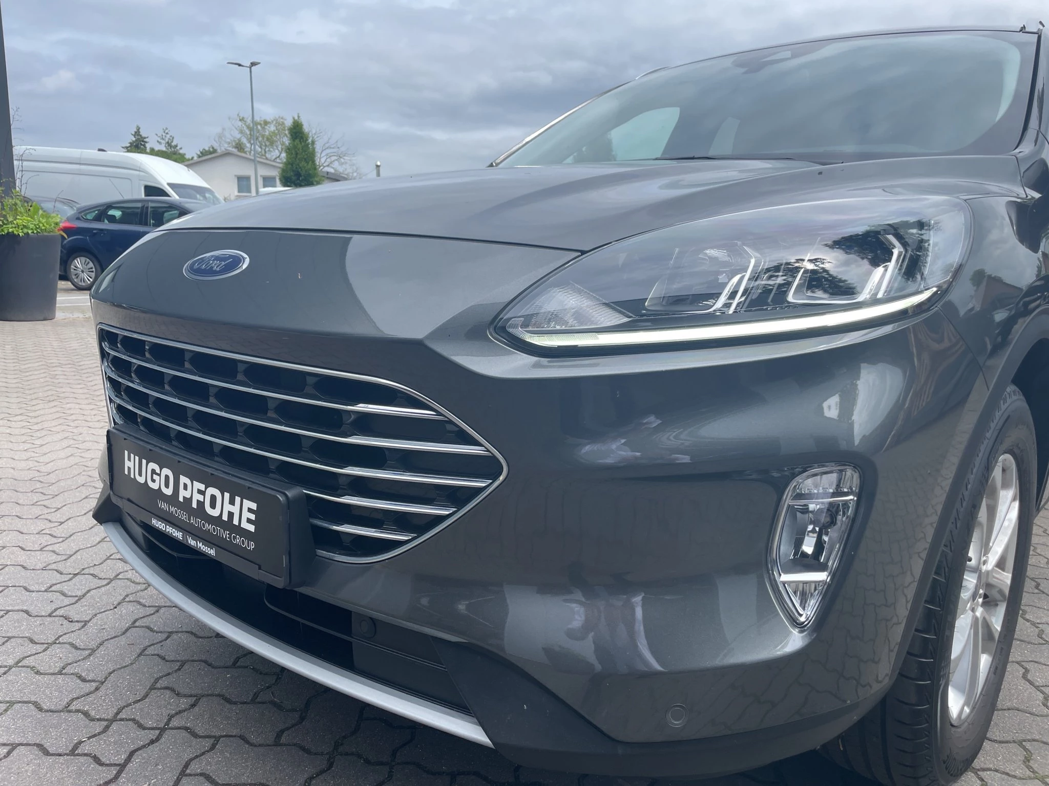 Ford Kuga Titanium NAVI | WINTER-PAKET | WINTERRÄDER