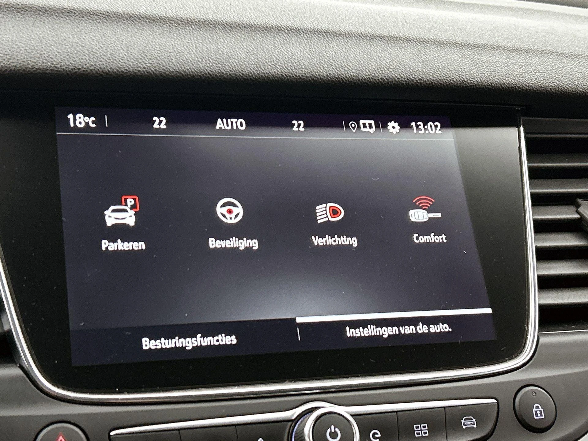 Opel-Grandland X-image-10