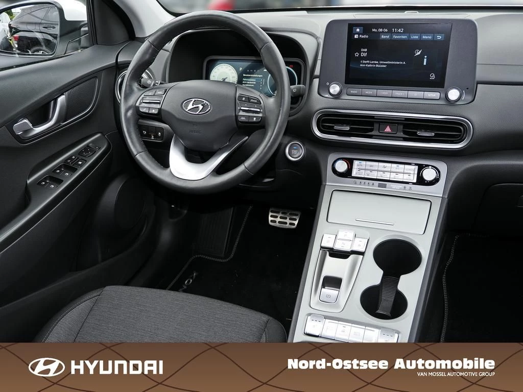 Hyundai Kona SELECT ELEKTRO 2WD SHZ LHZ KLIMA KAMERA